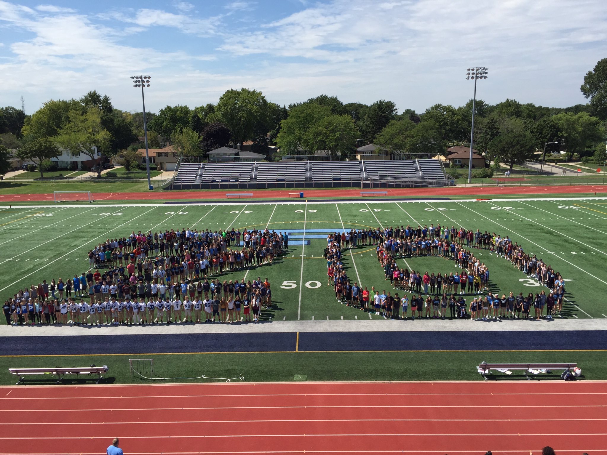The Prospect High School Class of 2020 gathers for a picture during 1Prospect. 