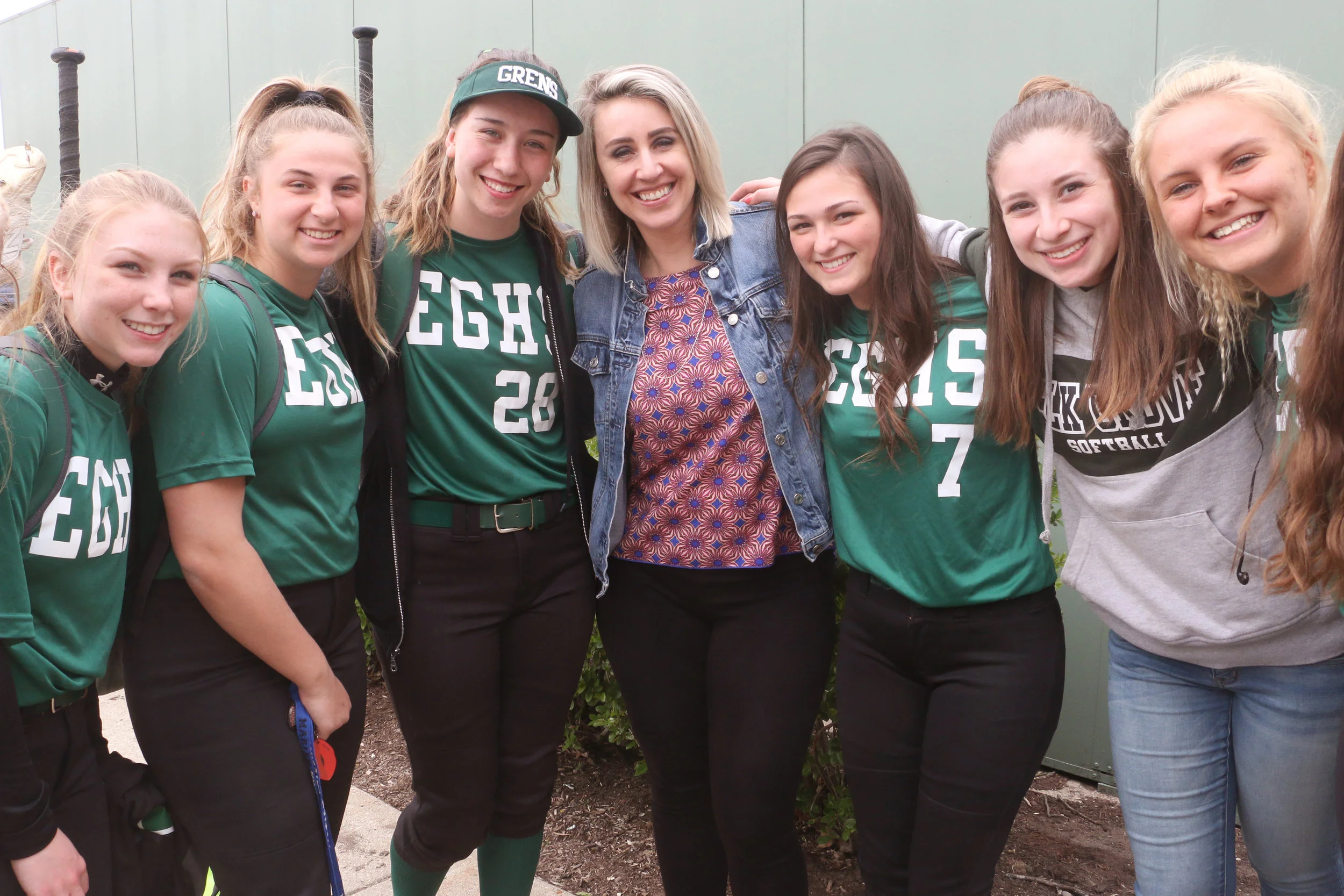Jackie Randall (Center)