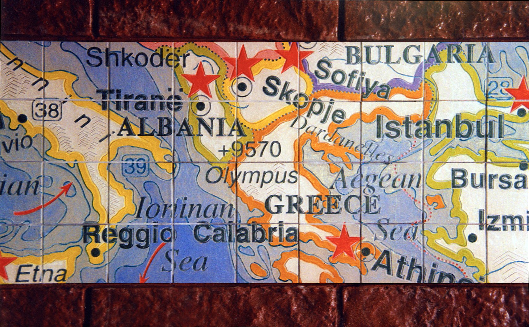 union-nj-train-station-wall-mosaic-detail-section.jpg