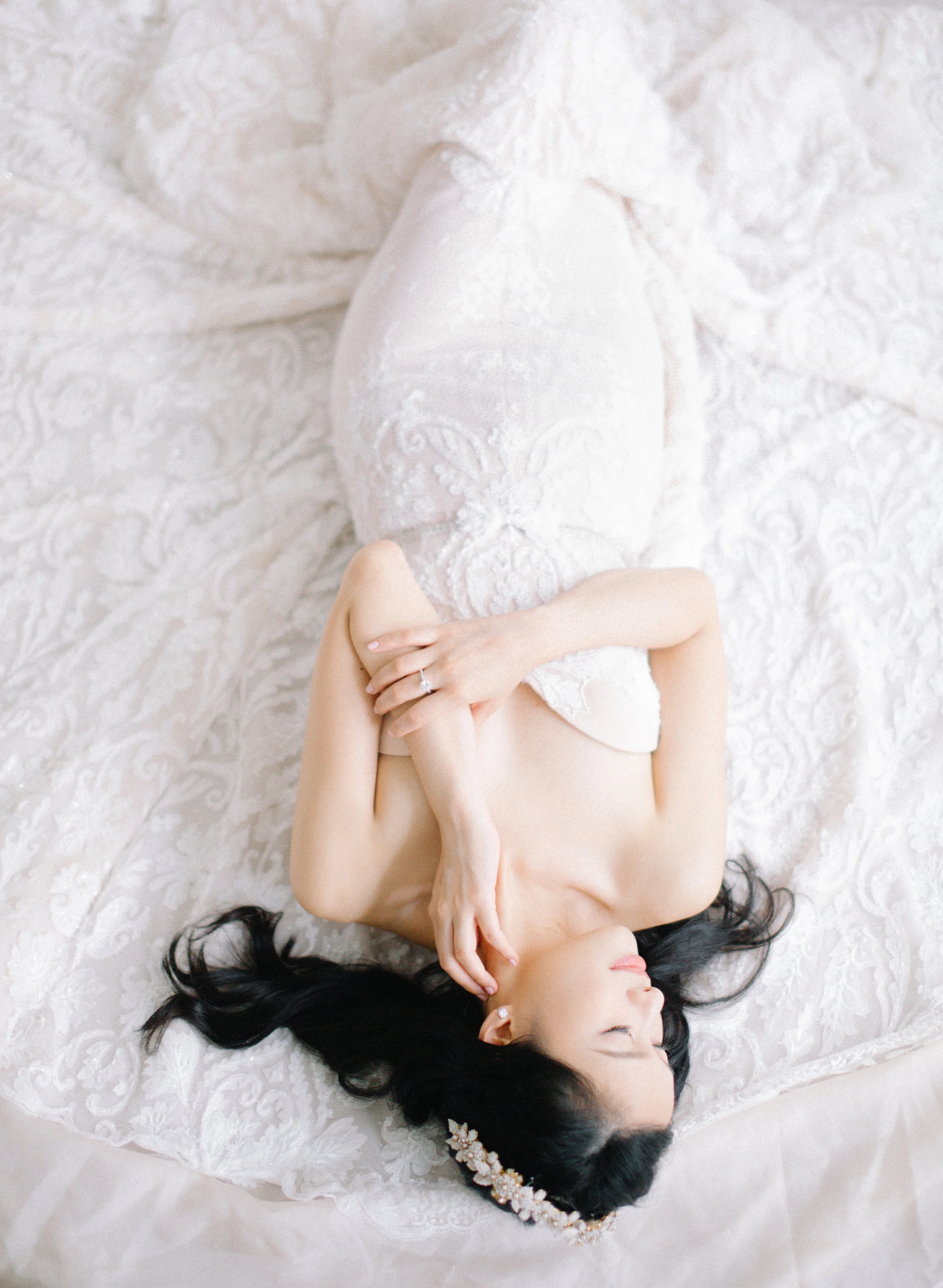 Sally_bridalportrait_187copy.jpg