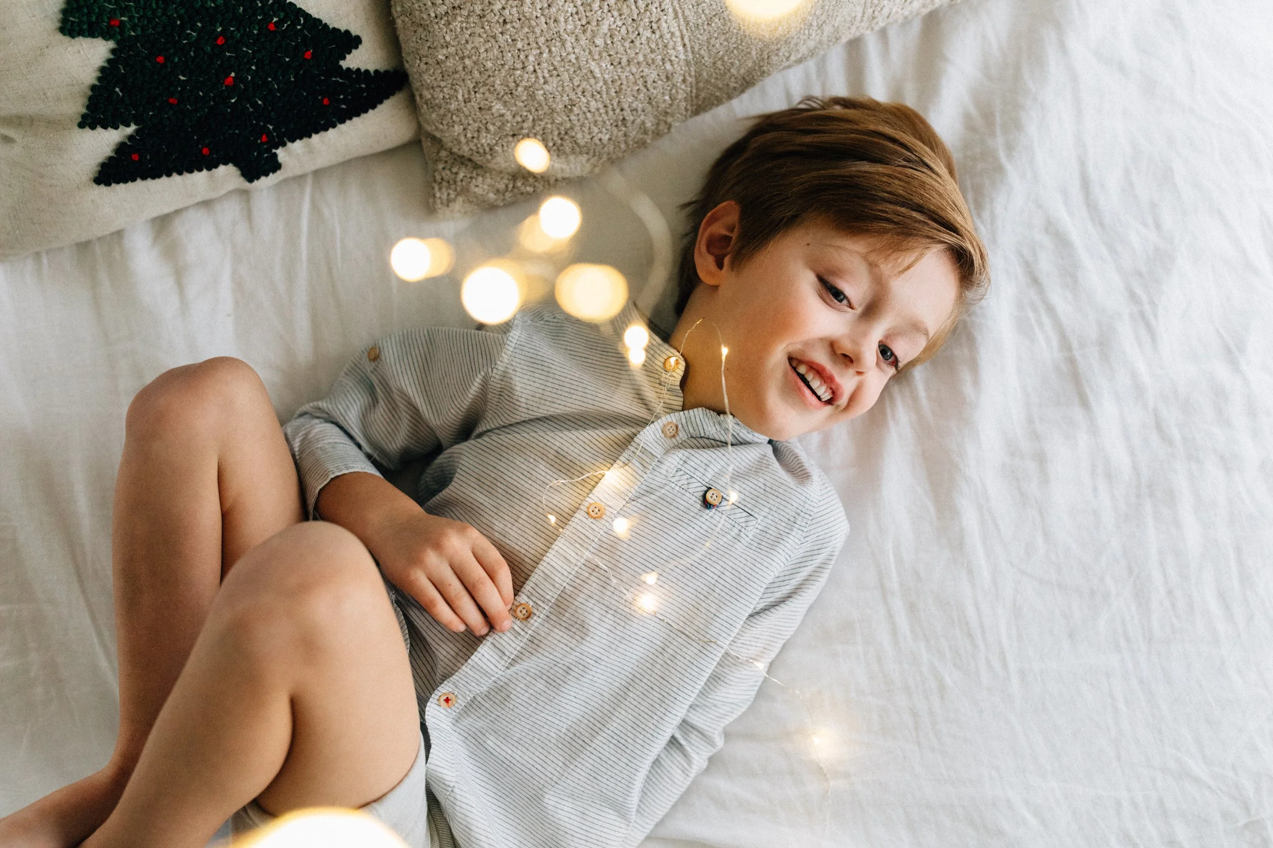 GATEWOOD CHRISTMAS STUDIO MINI SESSION