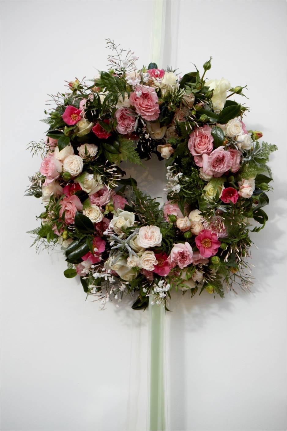 Wreath pinks and green (nws2010).jpg