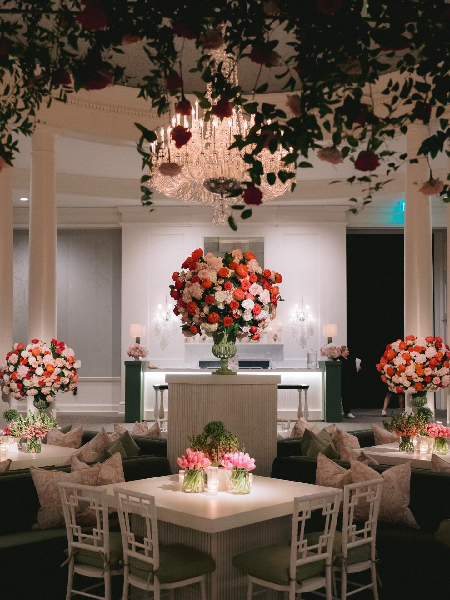 POV: You&rsquo;re a guest at the most fabulous garden party 🌷

Planning: Kelly for Kelly Doonan Events 
Photography: @marcowangphotography 
Florals and Decor: @eventsinbloomhouston 
Lighting: @360avdesign 
Venue: @houstoncountryclub