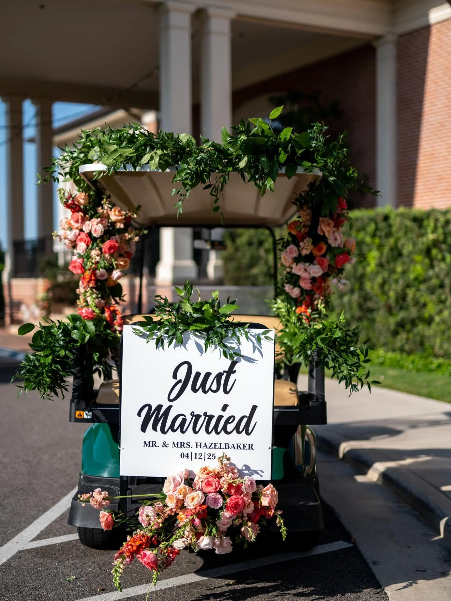 Wishing you a very happy Masters Sunday! ⛳️

Planning: Kelly for Kelly Doonan Events 
Photography: @chrisbaileyphoto 
Florals and Design: @floraeventi 
Cake: @susiescakes.houston 
Venue: @houstoncountryclub