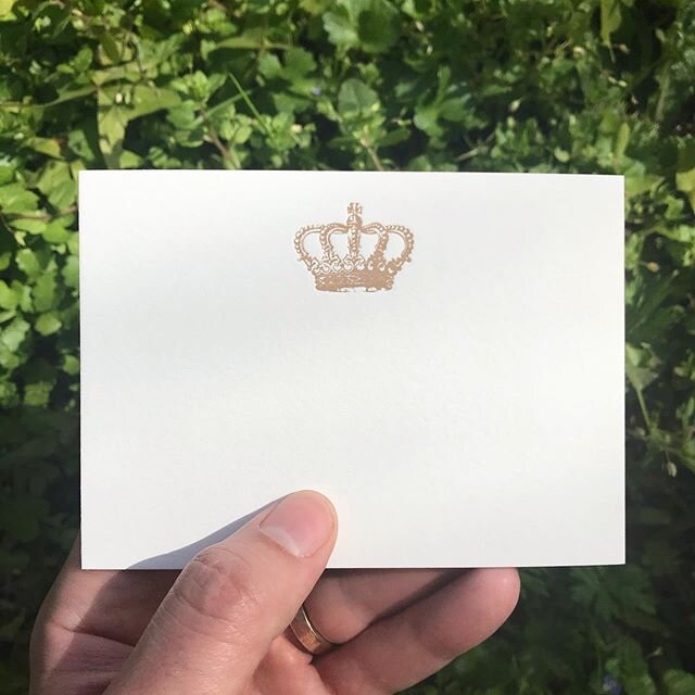 Hot new crown personal stationery for a client with rose gold edges! Perfect for the Mardi Gras season. 
#letterpress #stationery #crown #card #design #edgepaint