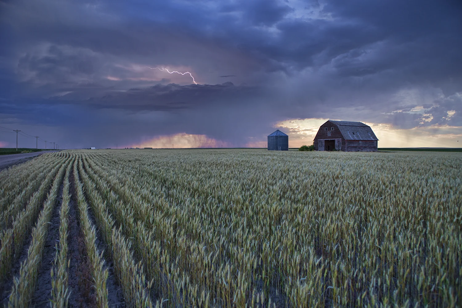 Barn lightning.jpg