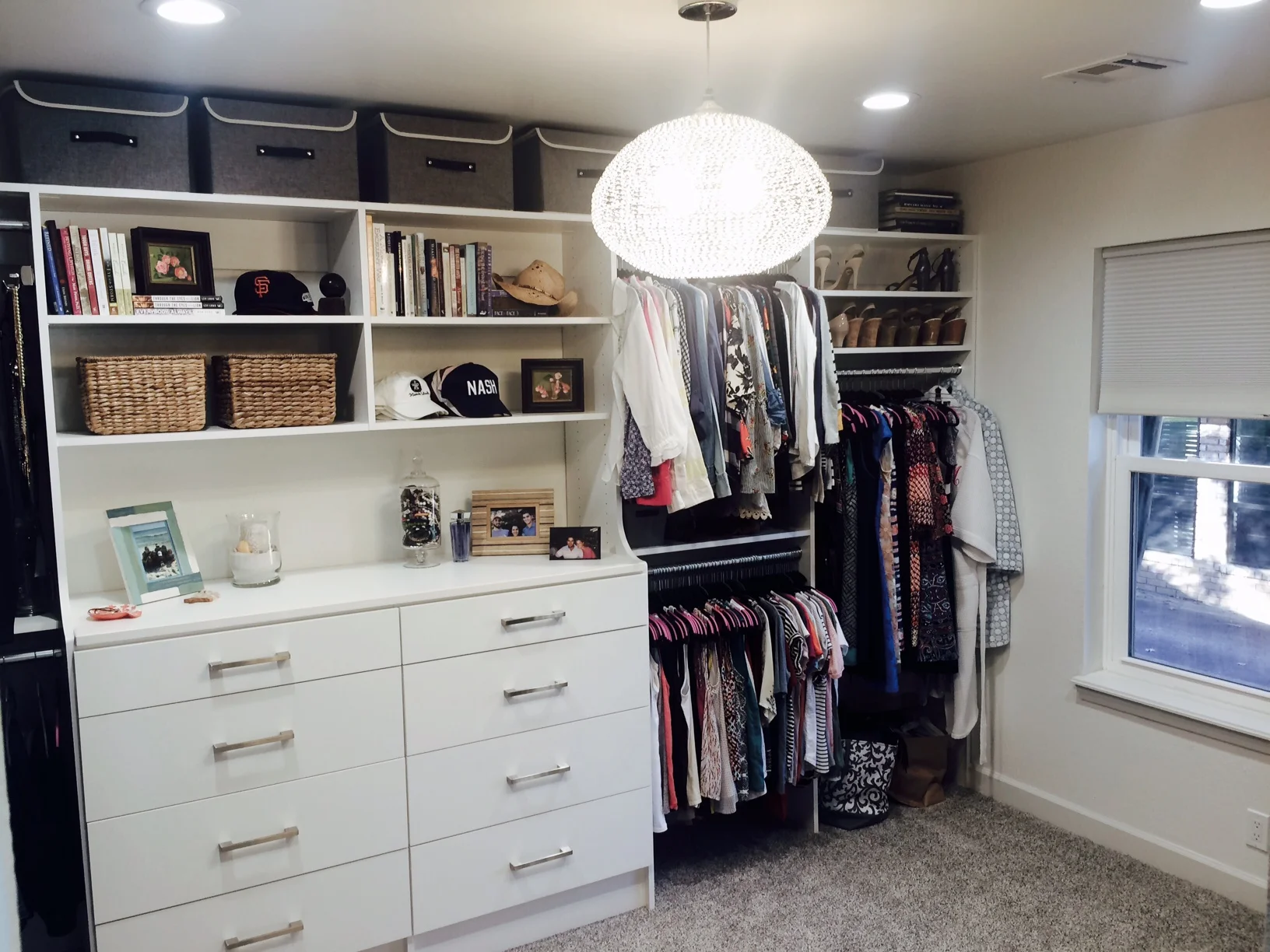 Pros and Cons of Converting a Tiny Bedroom into a Huge Closet