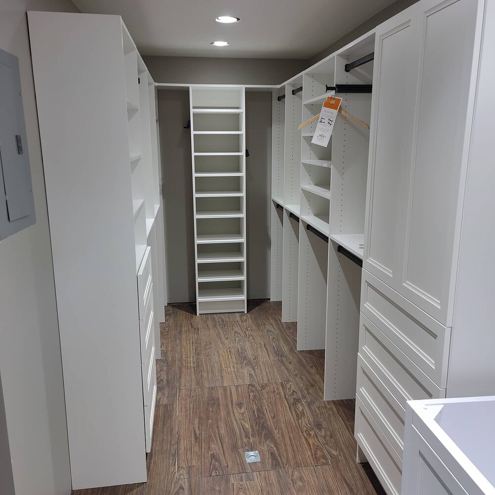 Closets of Tulsa has cabinet styles and finishes for every taste and budget. Call now for a  FREE consultation and 3-D closet design :  918.609.0214