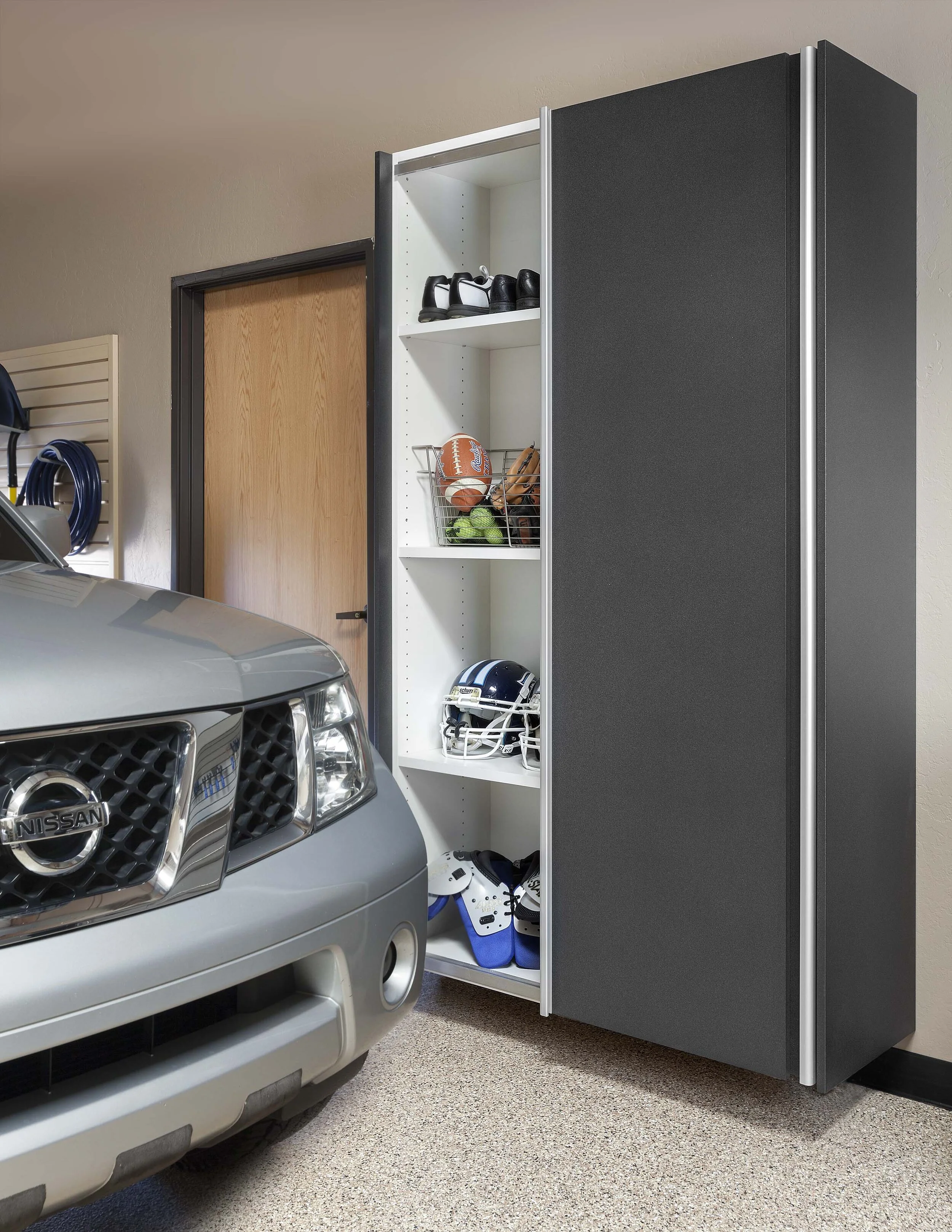 Granite Sliding Door Open-Sedona Floor with SUV-Feb 2013.jpg