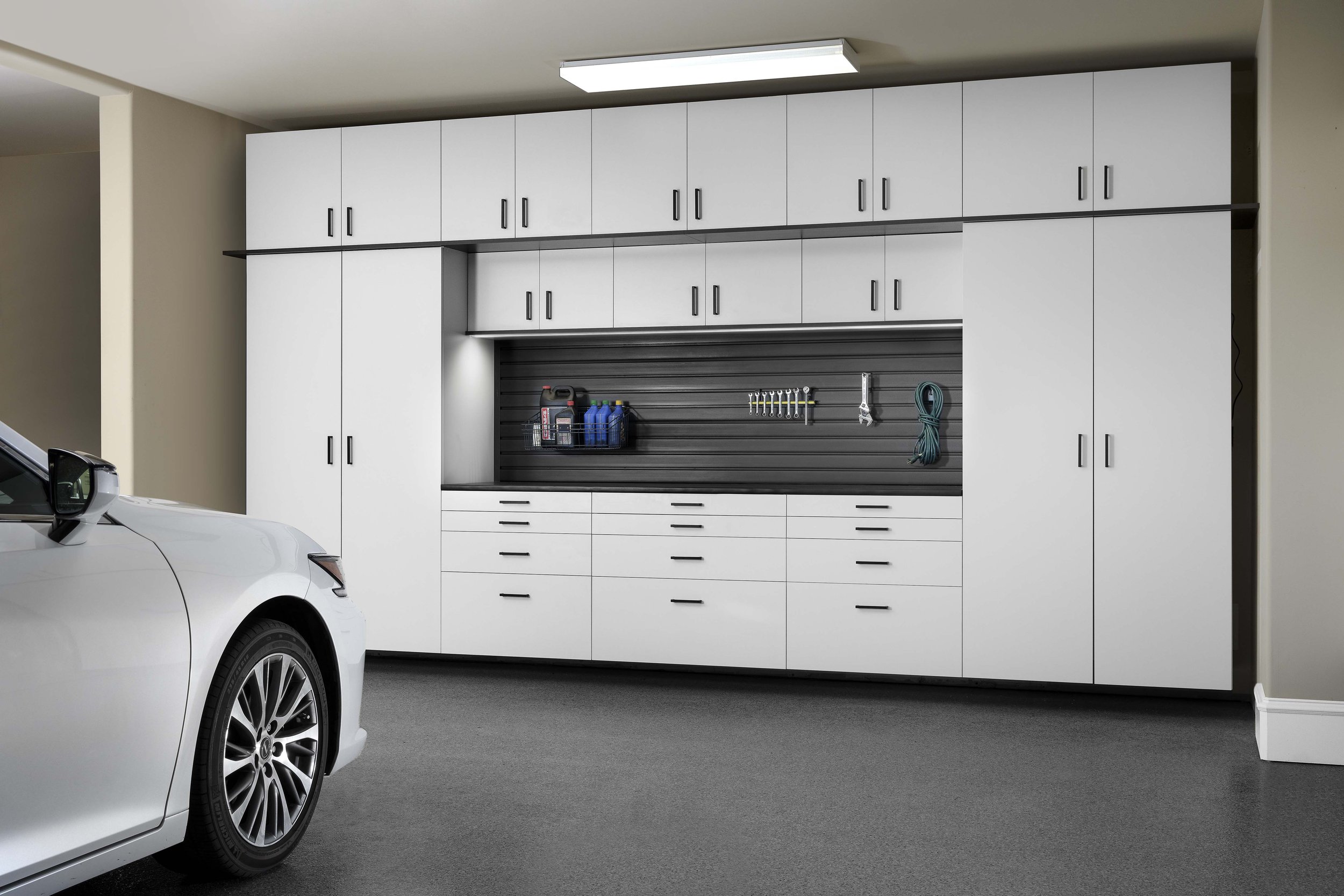 Custom Garage Cabinets & Storage Organizer Systems