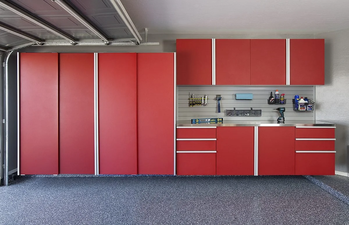 Red-Sliding-Cabinets-Stainless-Workbench-Grey-Slatwall-Aug-2013.jpg