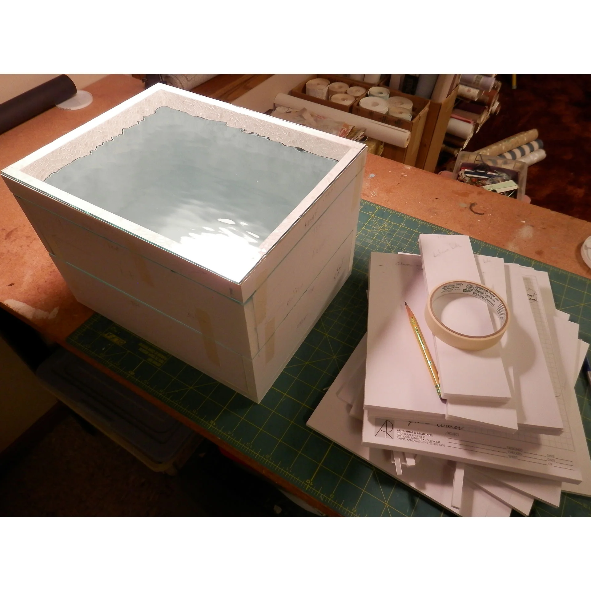 Pool's inner container