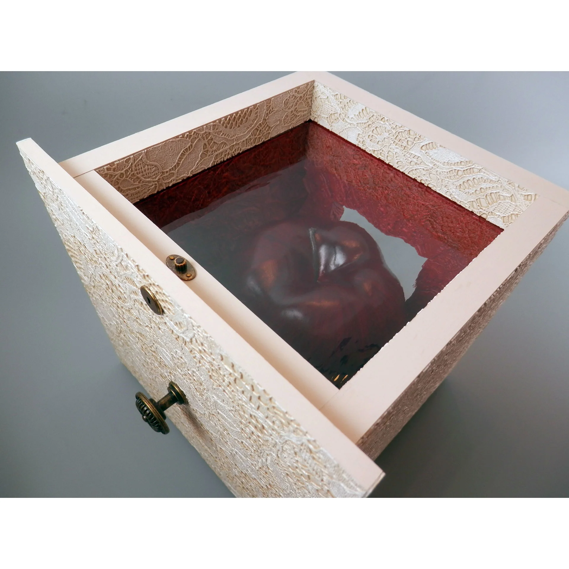   A Beautiful Truth  (2017) 