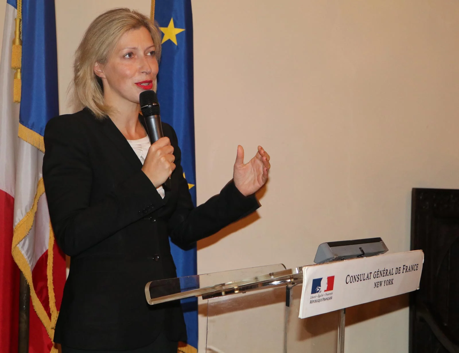 The Consul General of France Anne Claire Legendre