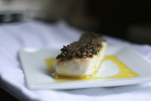 pesto halibut www.talkoftomatoes.com