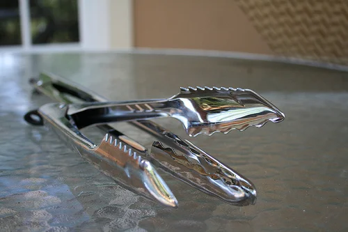 really, its all about the tongs.