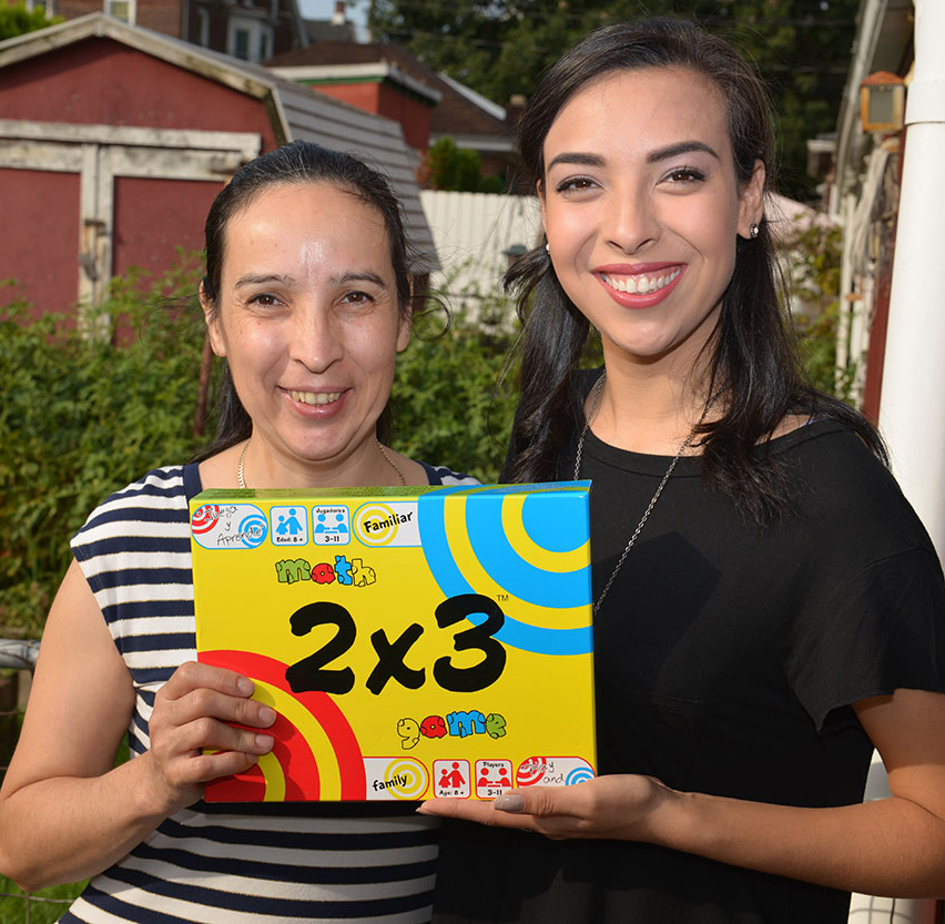 Isabel y Velvet Alvarez Inventoras de Math Game 2x3
