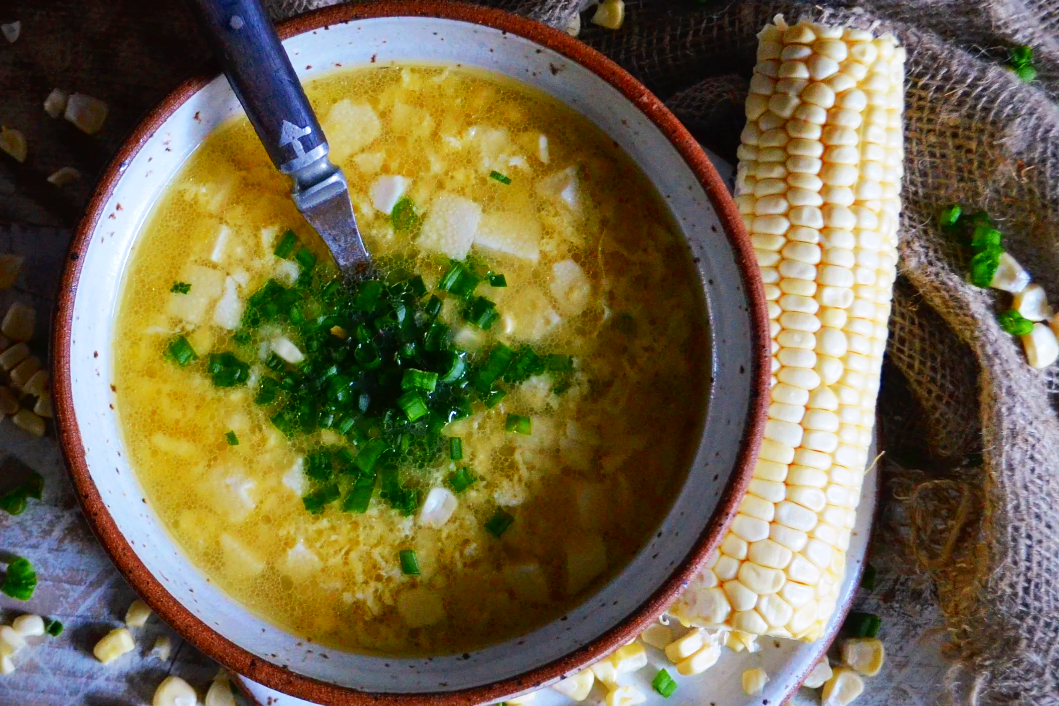 Taiwanese Chicken and Corn Egg Drop Soup (雞蛋玉米羹)