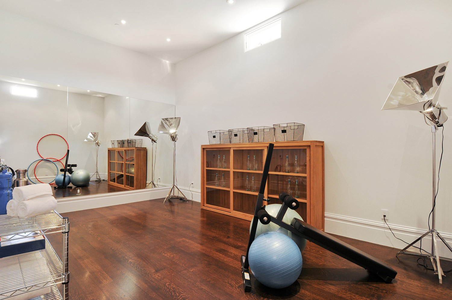 home gym, fitness center, exercise room, gym equipment, yoga studio, 