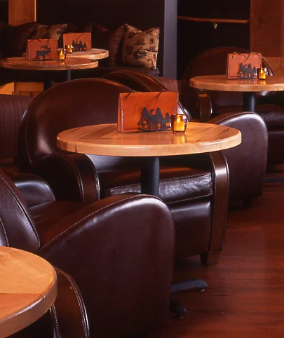 wyoming, wood, lake, lodge, leather, seating, dining room, rich textures, warm tone, rustic, western 