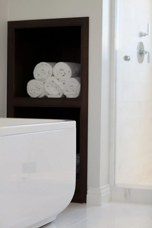 modern tub, bathroom, bath, shower, bathroom storage