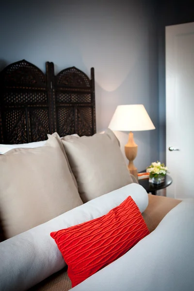bedroom, bed, sheets, pillows, headboard, throw pillows, blanket, accessories, side table, light, lamp