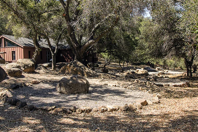 Bottoms-Rake Rock