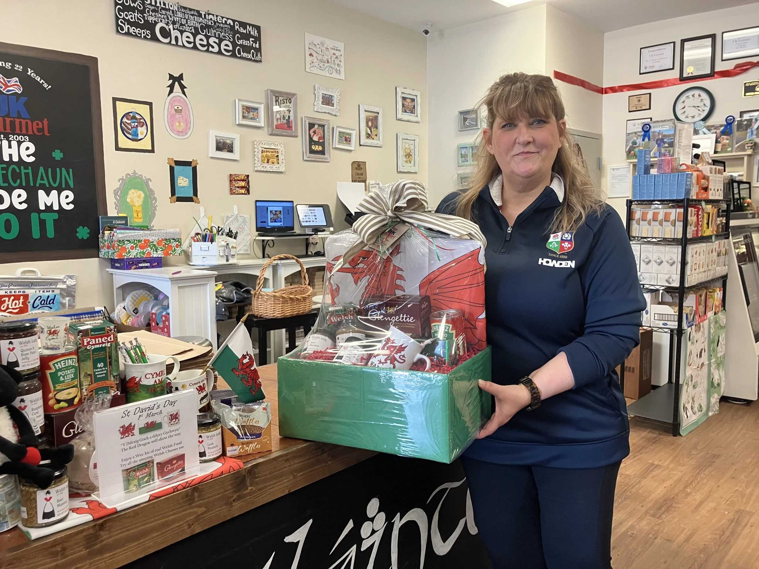 UK Gourmet Gift Basket.jpg