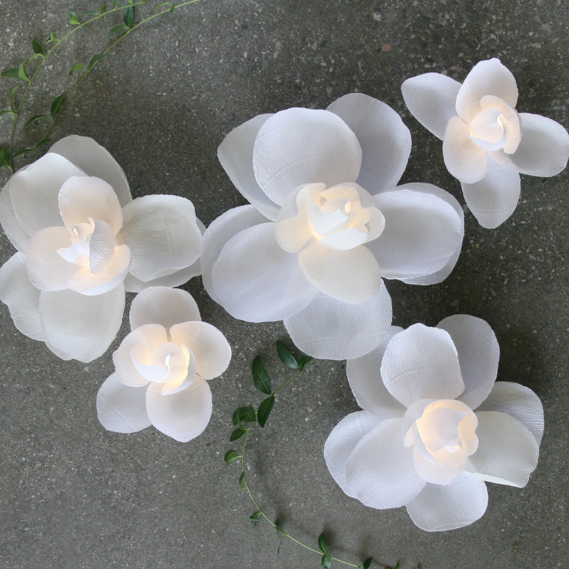 Magnolia Centerpiece | by Aster + Quail | www.asterandquail.com