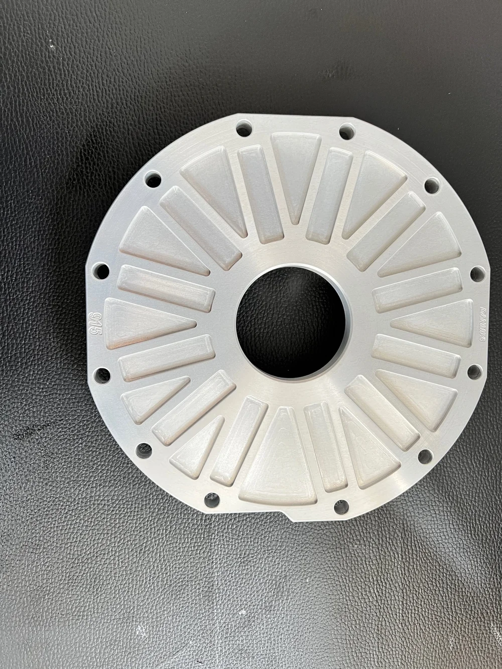 Gearbox / Transmission Side / Differential Cover Plate — Stuttgart