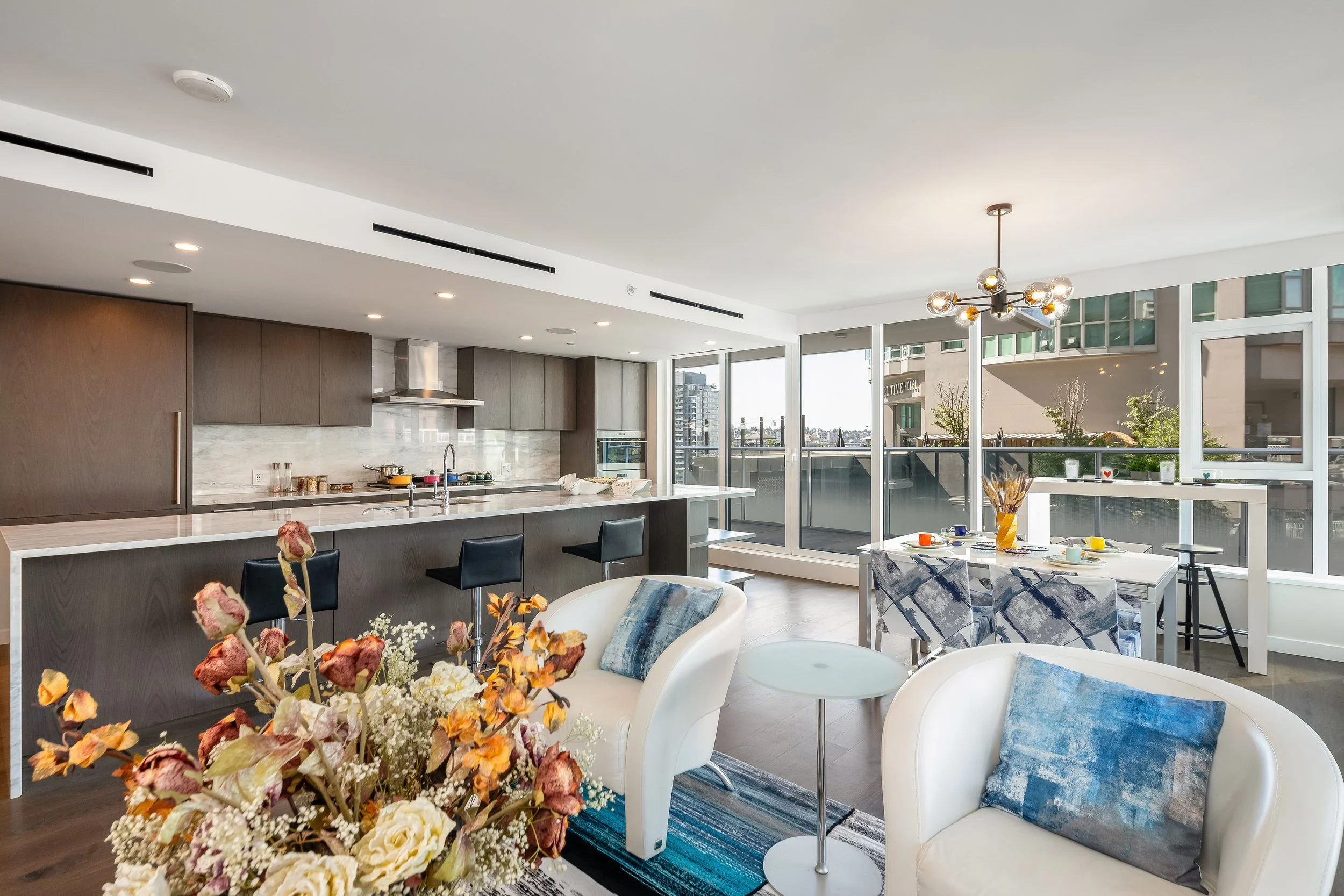 904-1335-howe-street-vancouver-bc_008.jpg