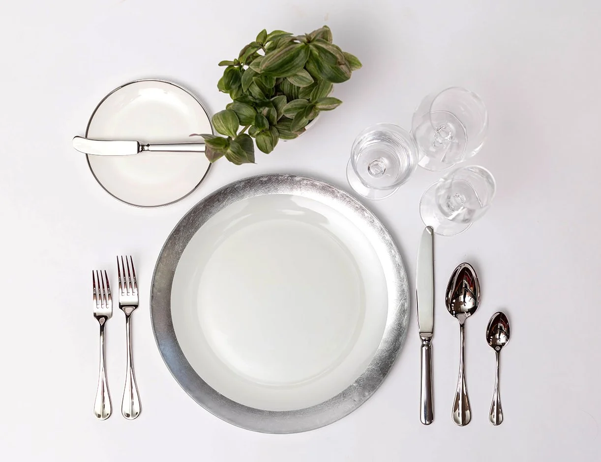 silver-place-setting-chicago-event-rentals.jpg