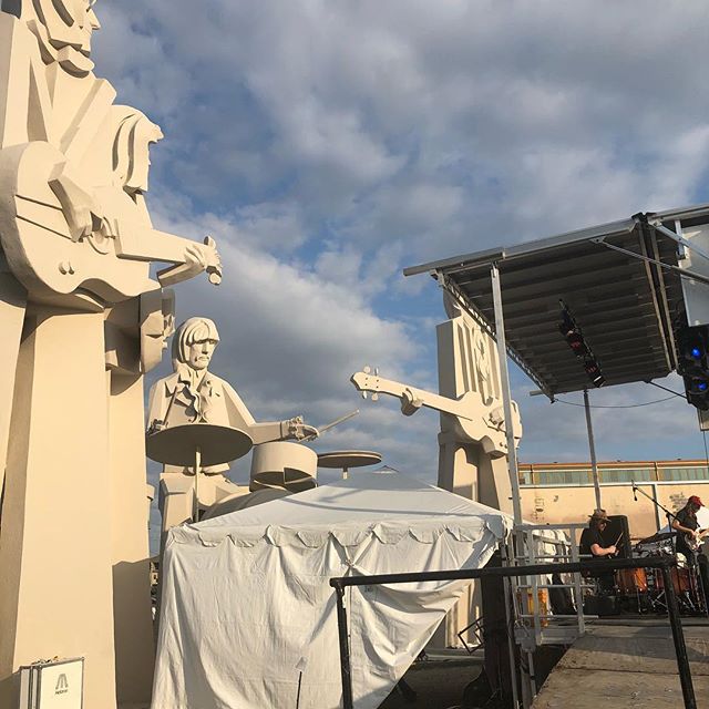 View from side stage at our show at @8thwonderbrew this weekend. Thanks for having us Houston!  First Texas show in the books. #organfreeman #giantbeatlesstatues #texas