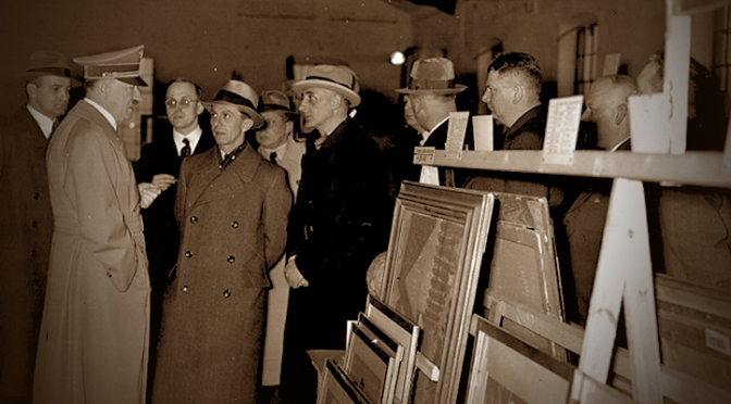  Hitler inspects confiscated art 