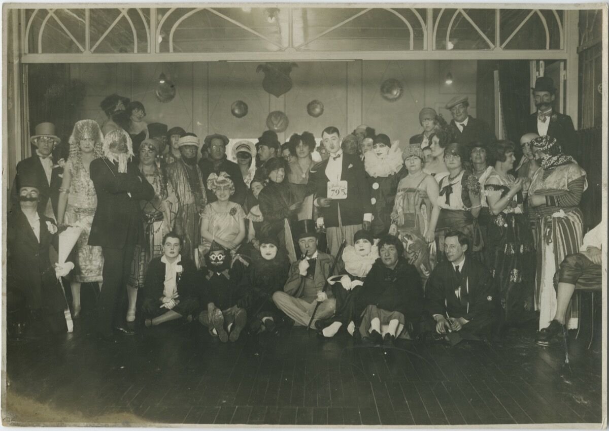 Costume party for the 25th anniversary of Galerie Berthe Weill, 1926. 