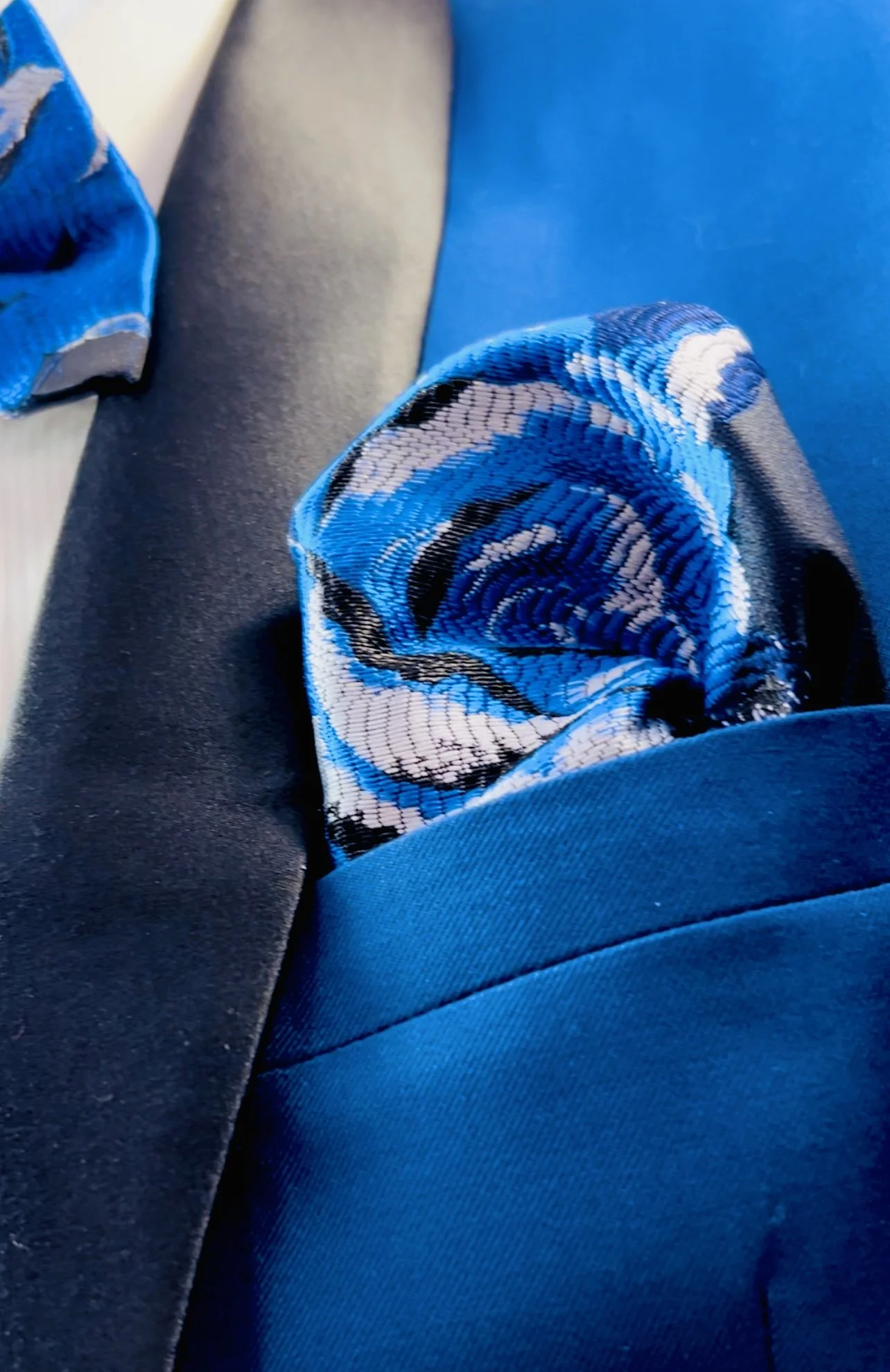 Confidence Handkerchief