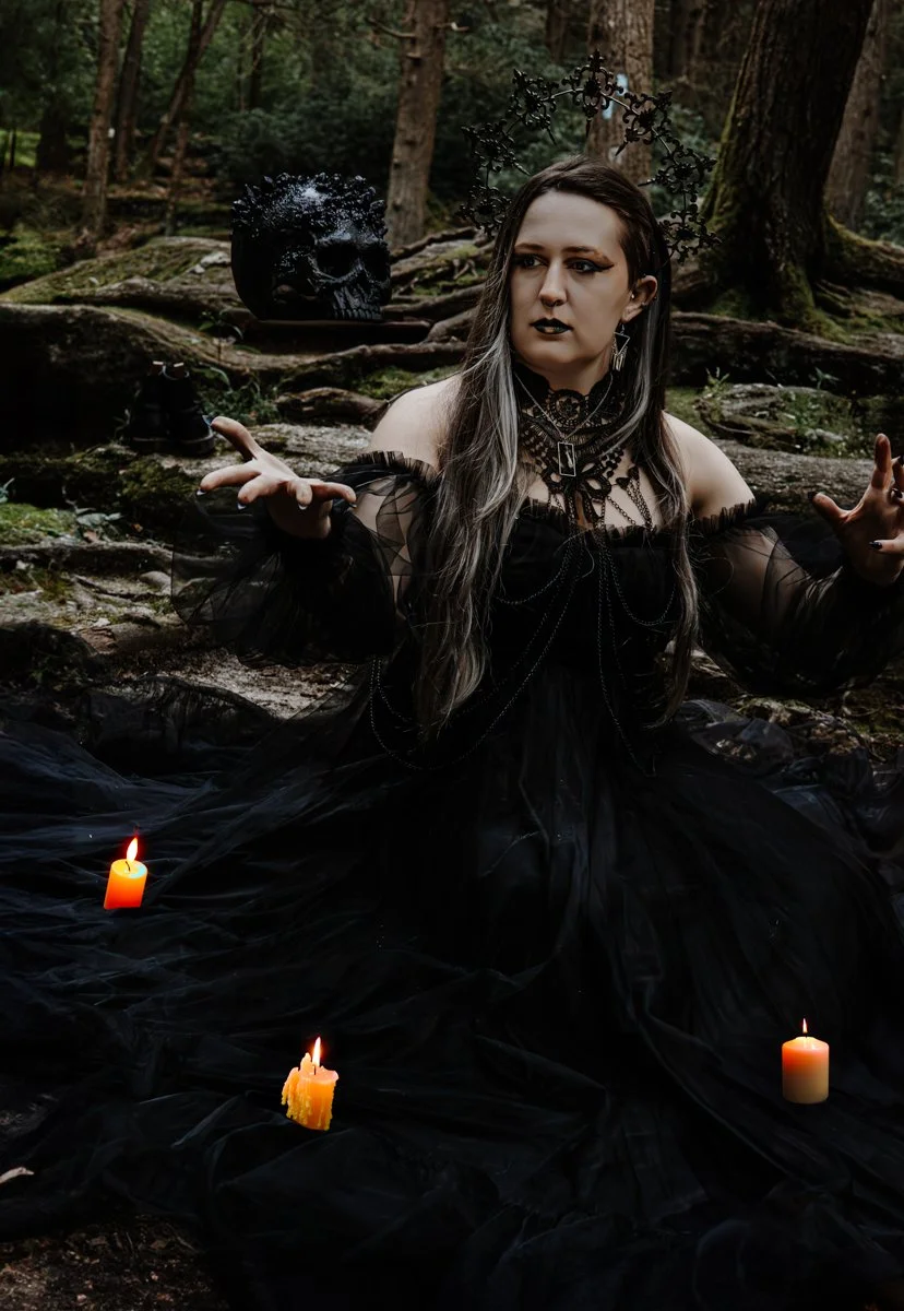 2023_Spooky_Photoshoot-Miranda-22.jpg