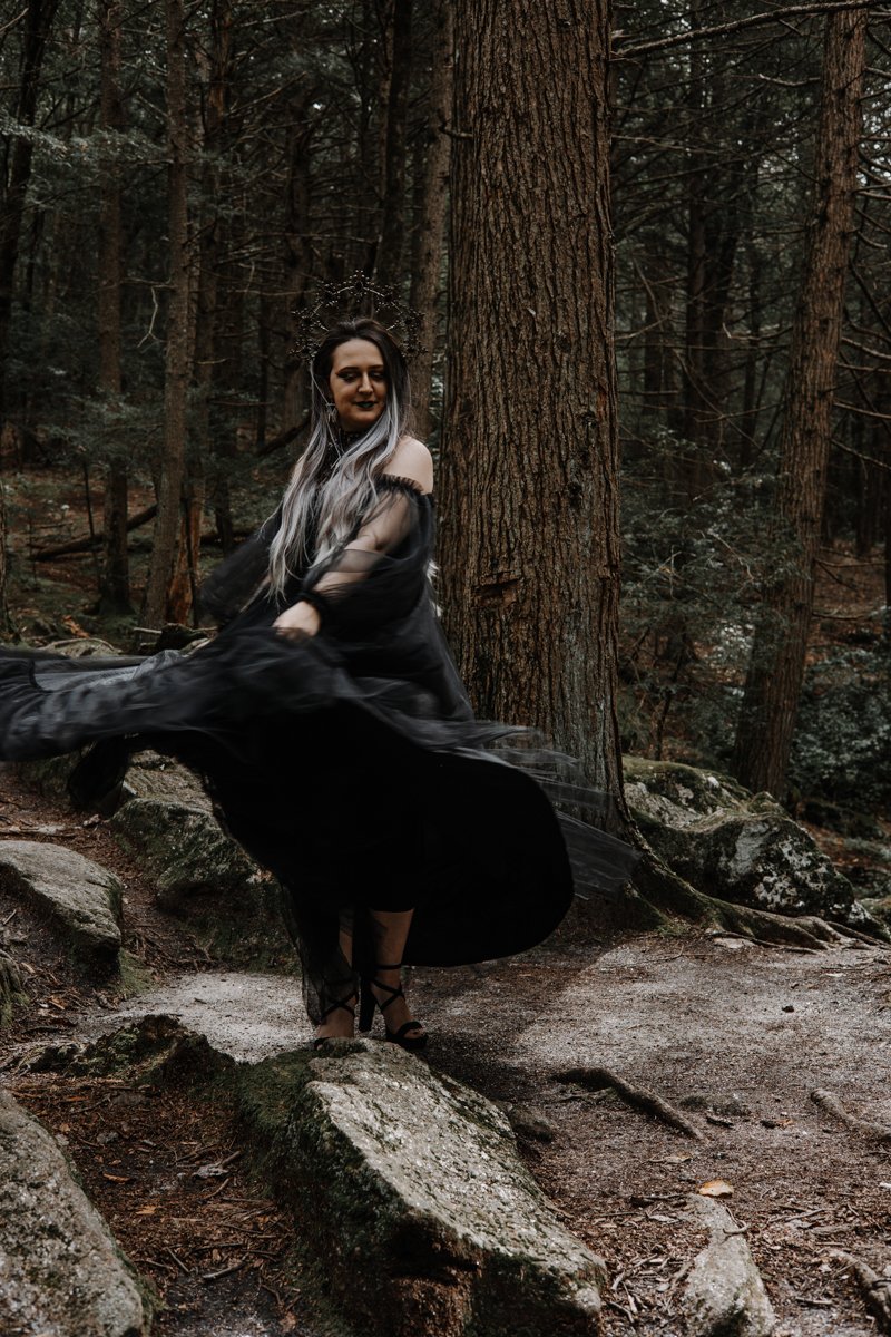 2023_Spooky_Photoshoot-Miranda-34.jpg