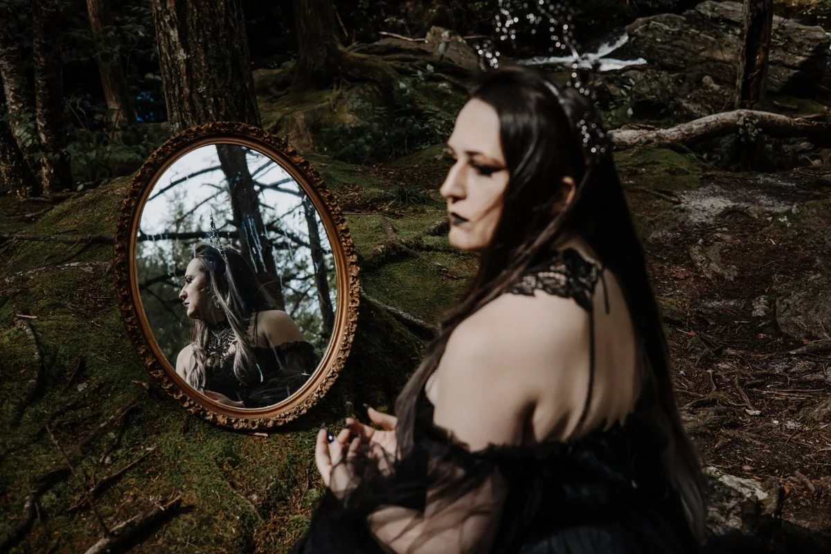 2023_Spooky_Photoshoot-Miranda-72.jpg