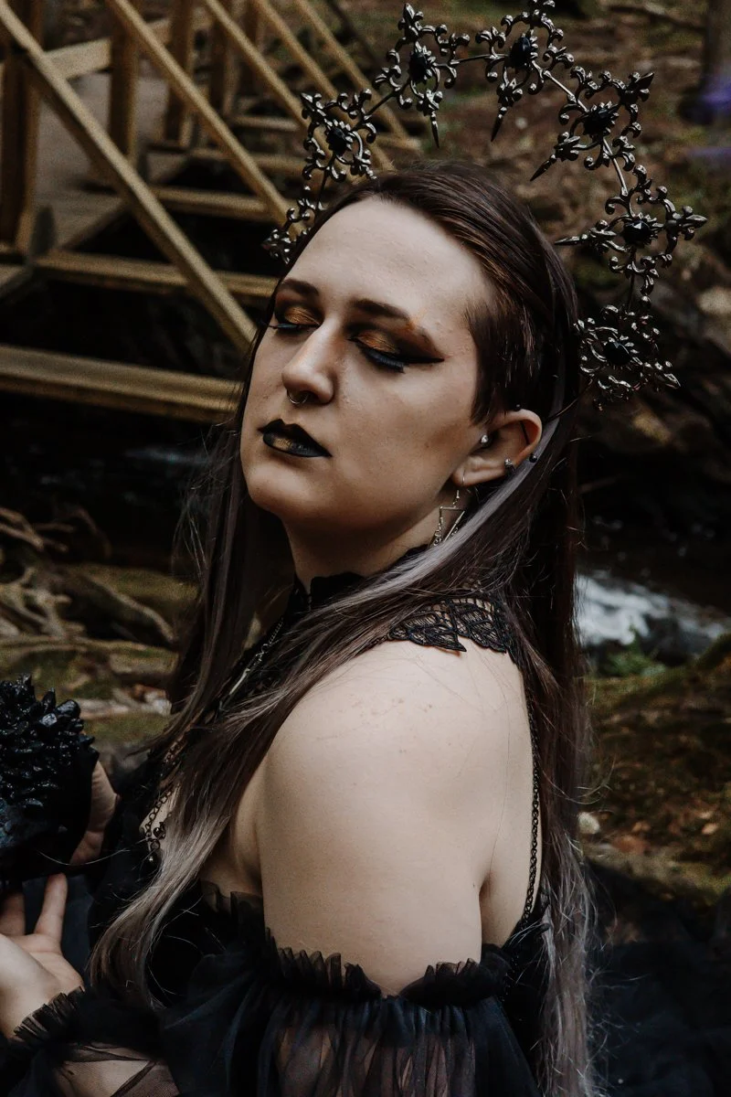 2023_Spooky_Photoshoot-Miranda-25.jpg
