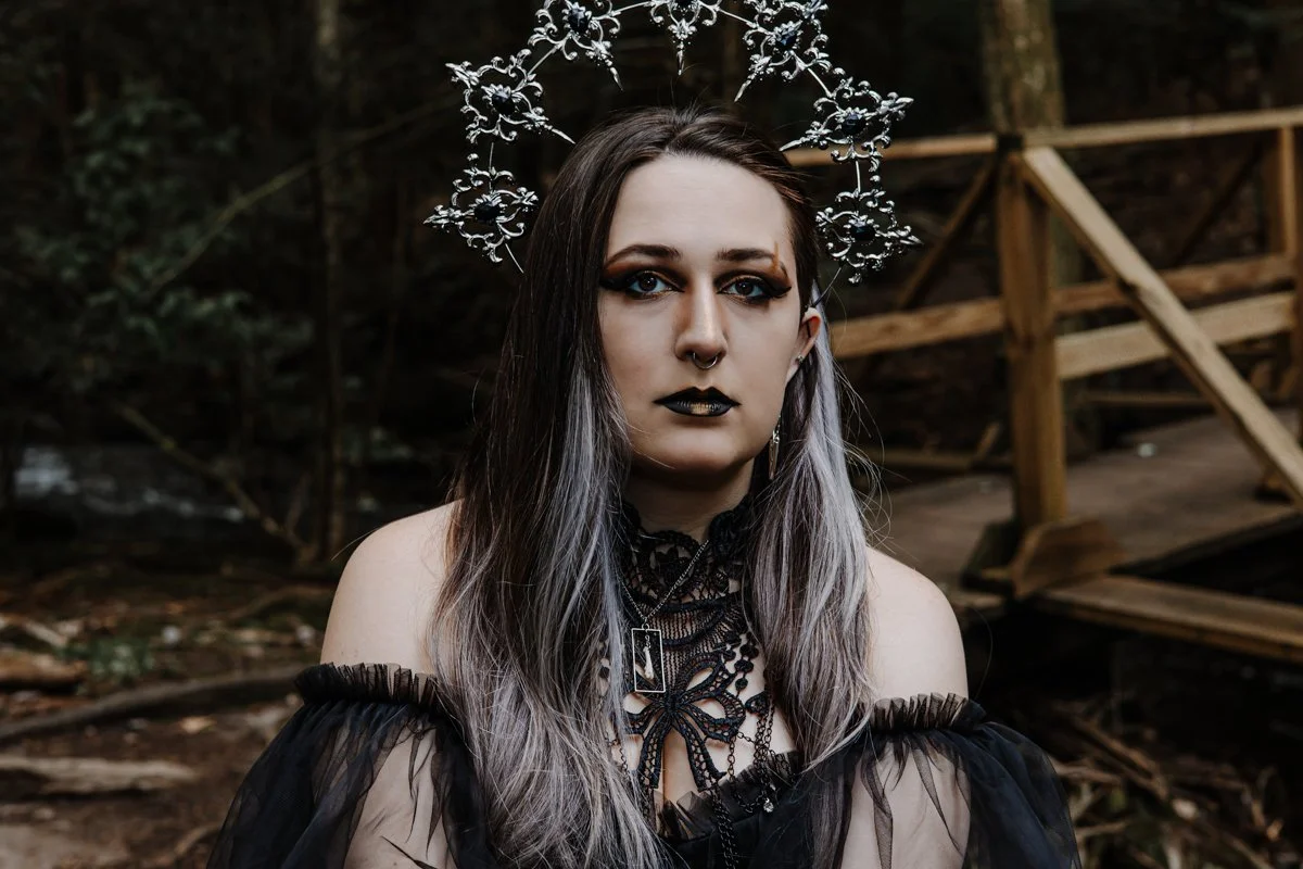 2023_Spooky_Photoshoot-Miranda-01.jpg