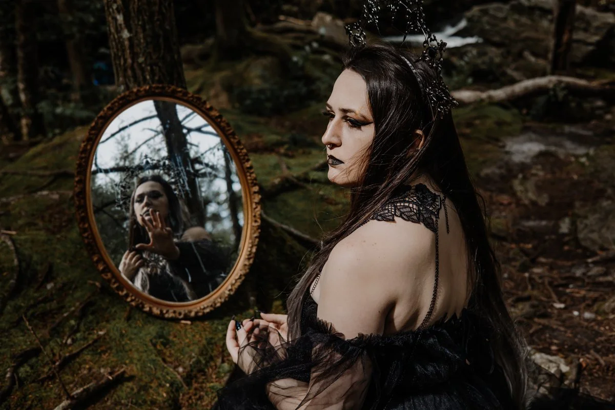 2023_Spooky_Photoshoot-Miranda-70.jpg