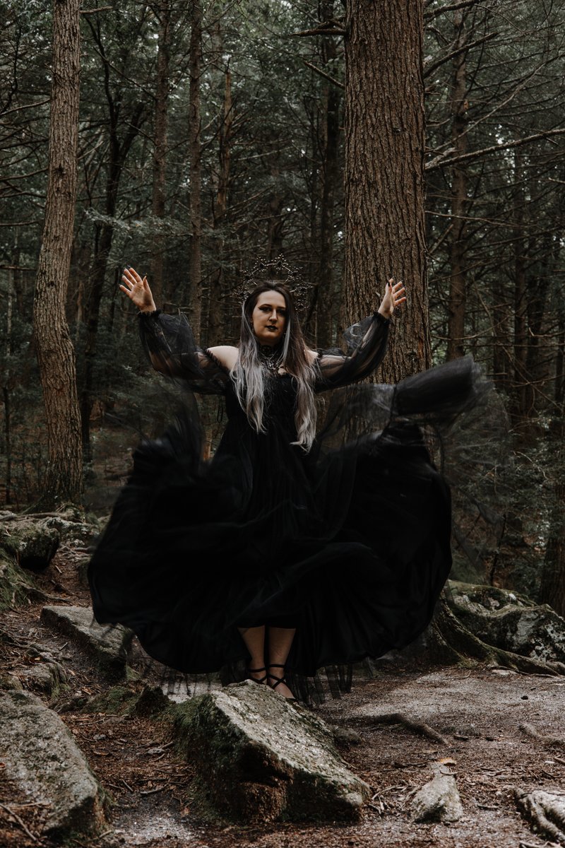 2023_Spooky_Photoshoot-Miranda-33.jpg