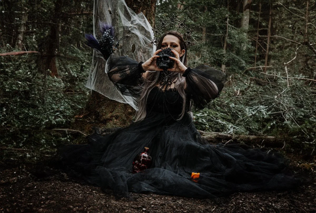 2023_Spooky_Photoshoot-Miranda-23.jpg