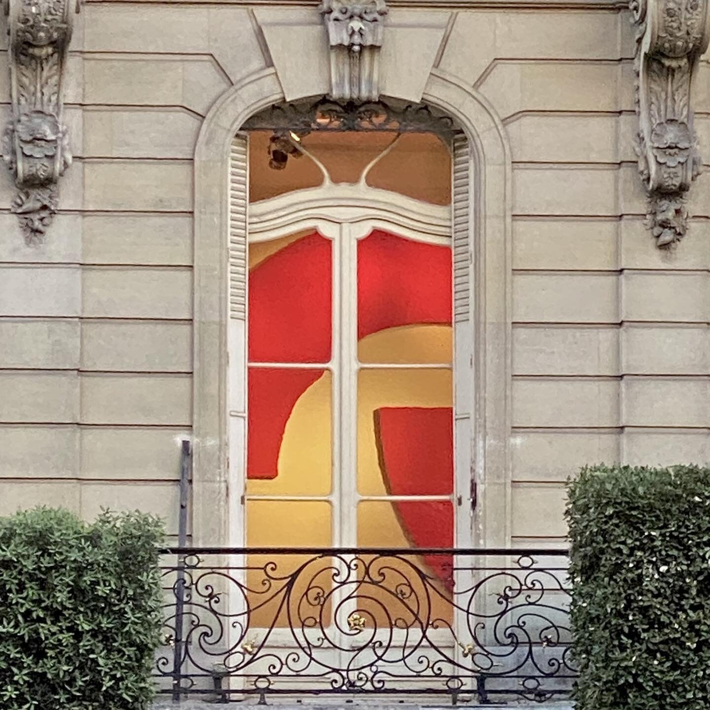 Loving every minute in Paris! Incredible beauty everywhere. Inside, outside. Old, new. Infinite details. ❤️🇫🇷