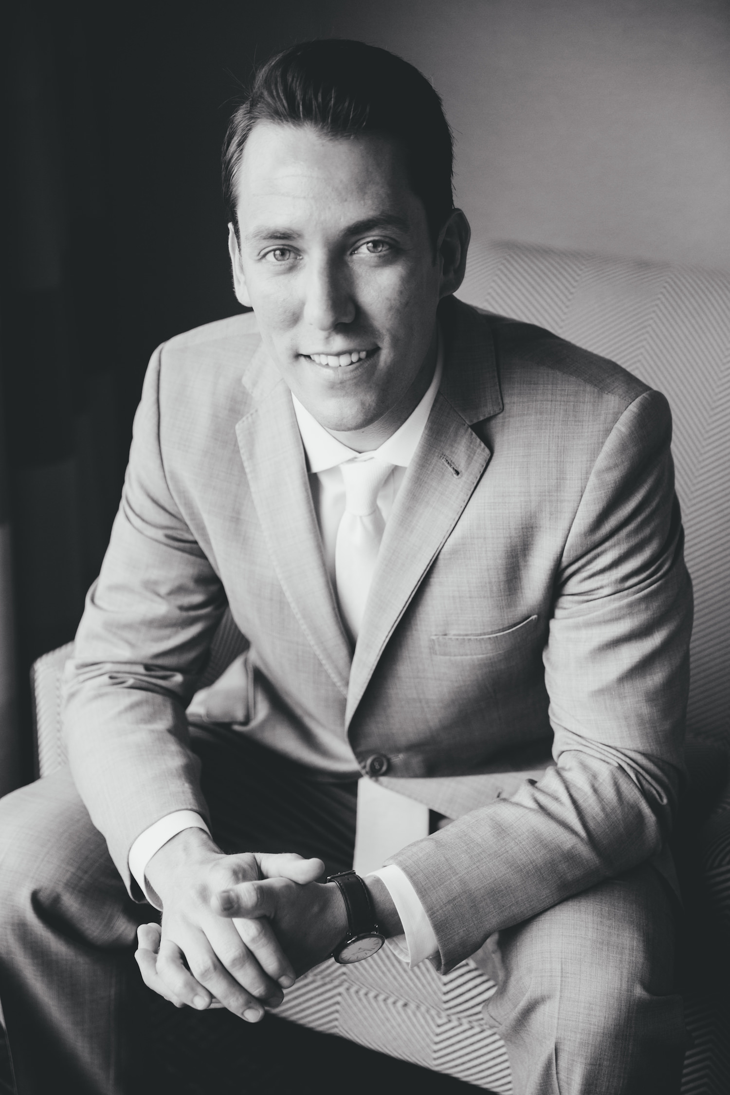 tampa-wedding-groom-getting-ready-jake-and-katie-photography