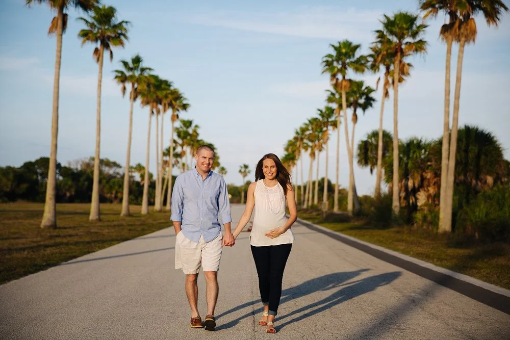 ed35e-floridabeachmaternitysessionjakeandkatiephotography-003.jpg
