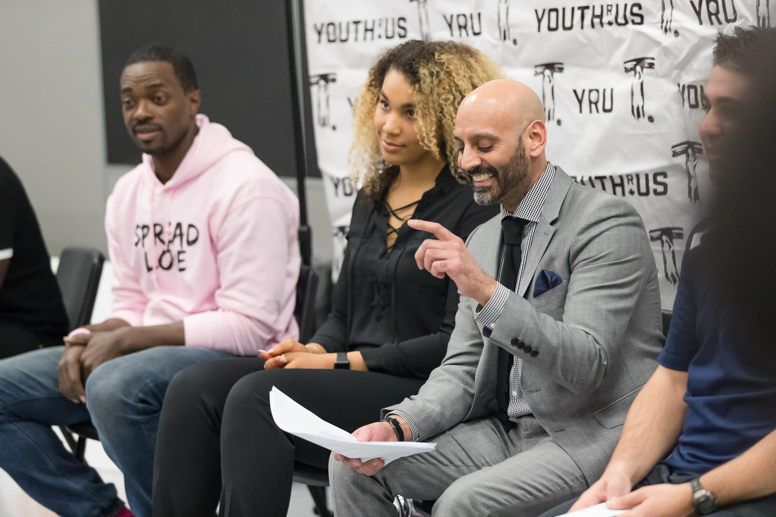 Charlie Lindsay (@doncharleone)