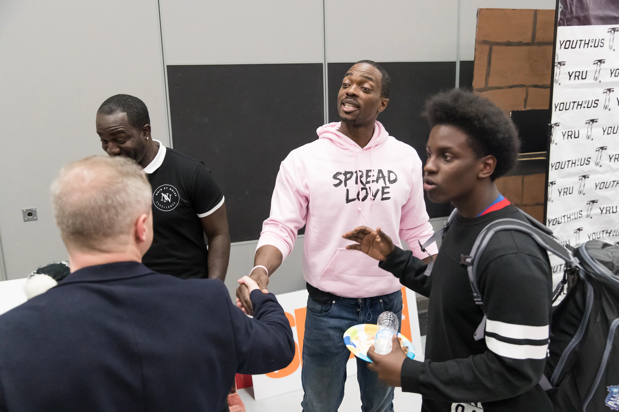 Charlie Lindsay (@doncharleone)