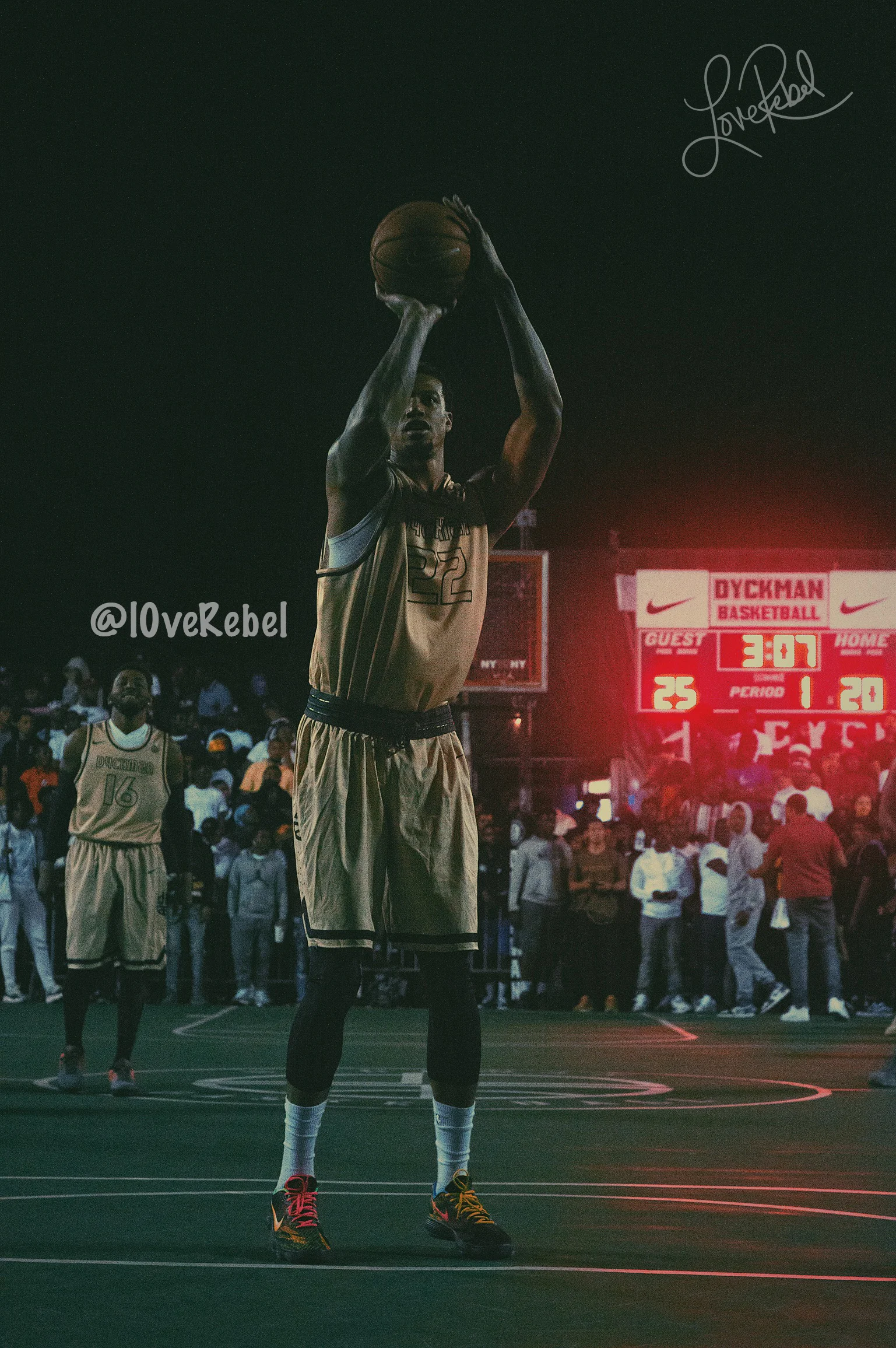 photo by: Nia Simone (@l0verebel)